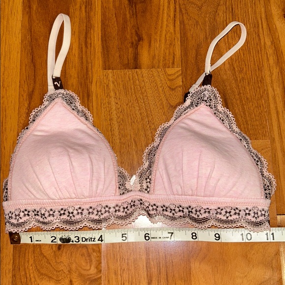 NWT Victoria’s Secret No Wire Lace Bralette - Picture 5 of 12